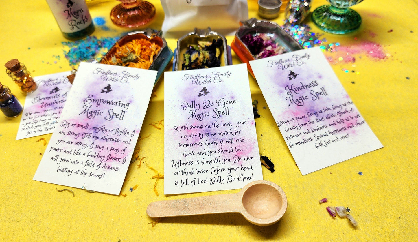 Cosmic Courage – Mini Magic Potion Kit – Shimmering Powders, Moon Rocks & Dried Flowers