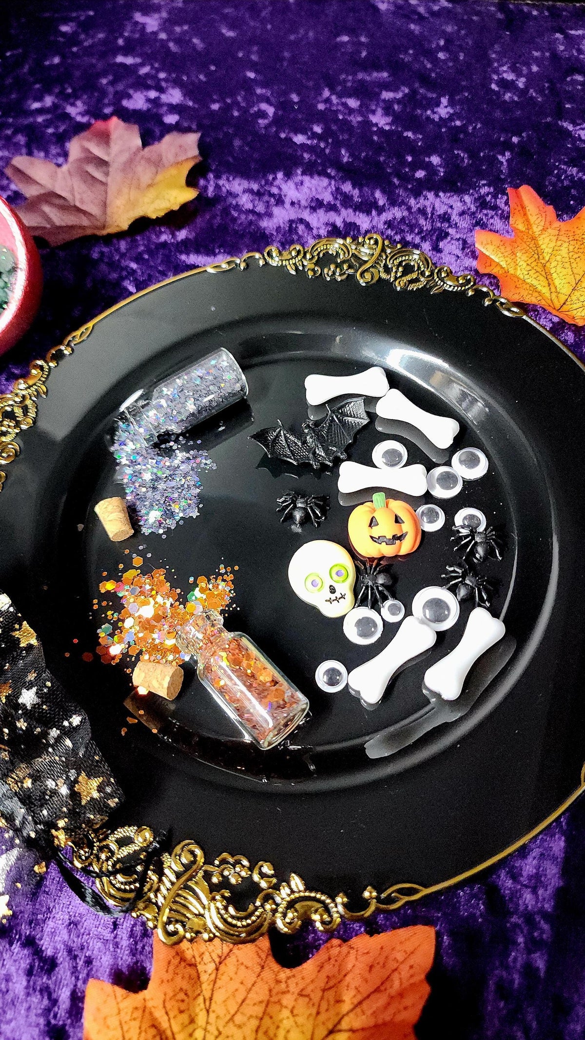 Halloween Magic Potion Kit – Fizzing Mix, Metal Charm, Pocket Ghost (Kids Craft)