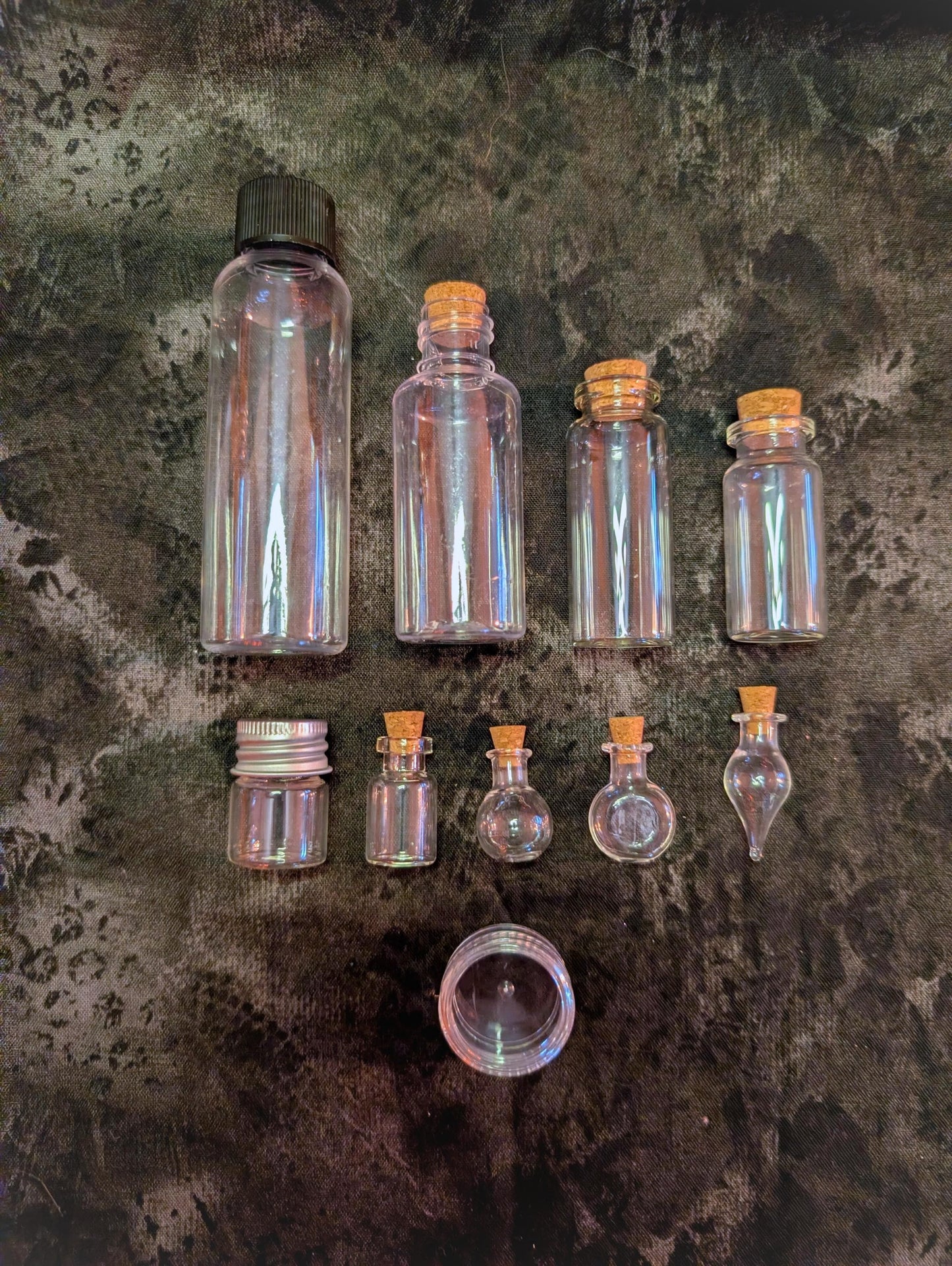 Enchanter Alchemy Kit – Bottles, Tools & Magic Powders